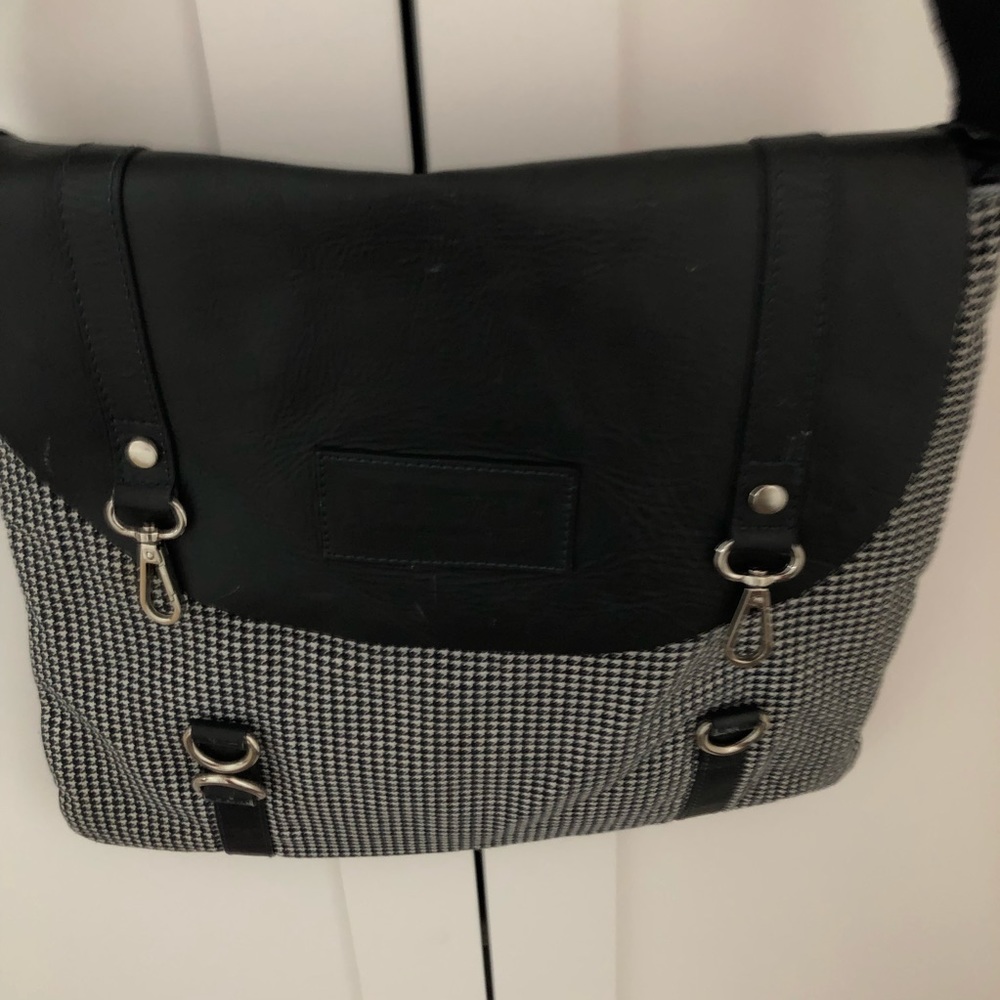 Jack Wills black and white houndstooth purse